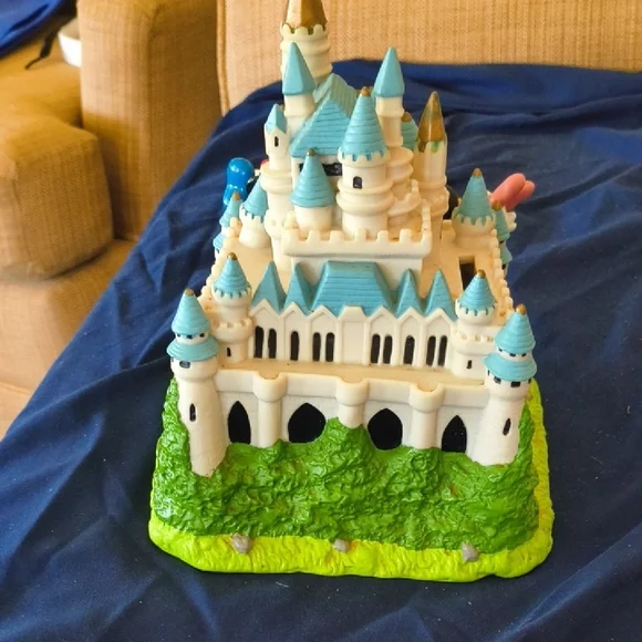 Disney 50th Anniversary Castle Playset with Characters - Picture 3 of 6